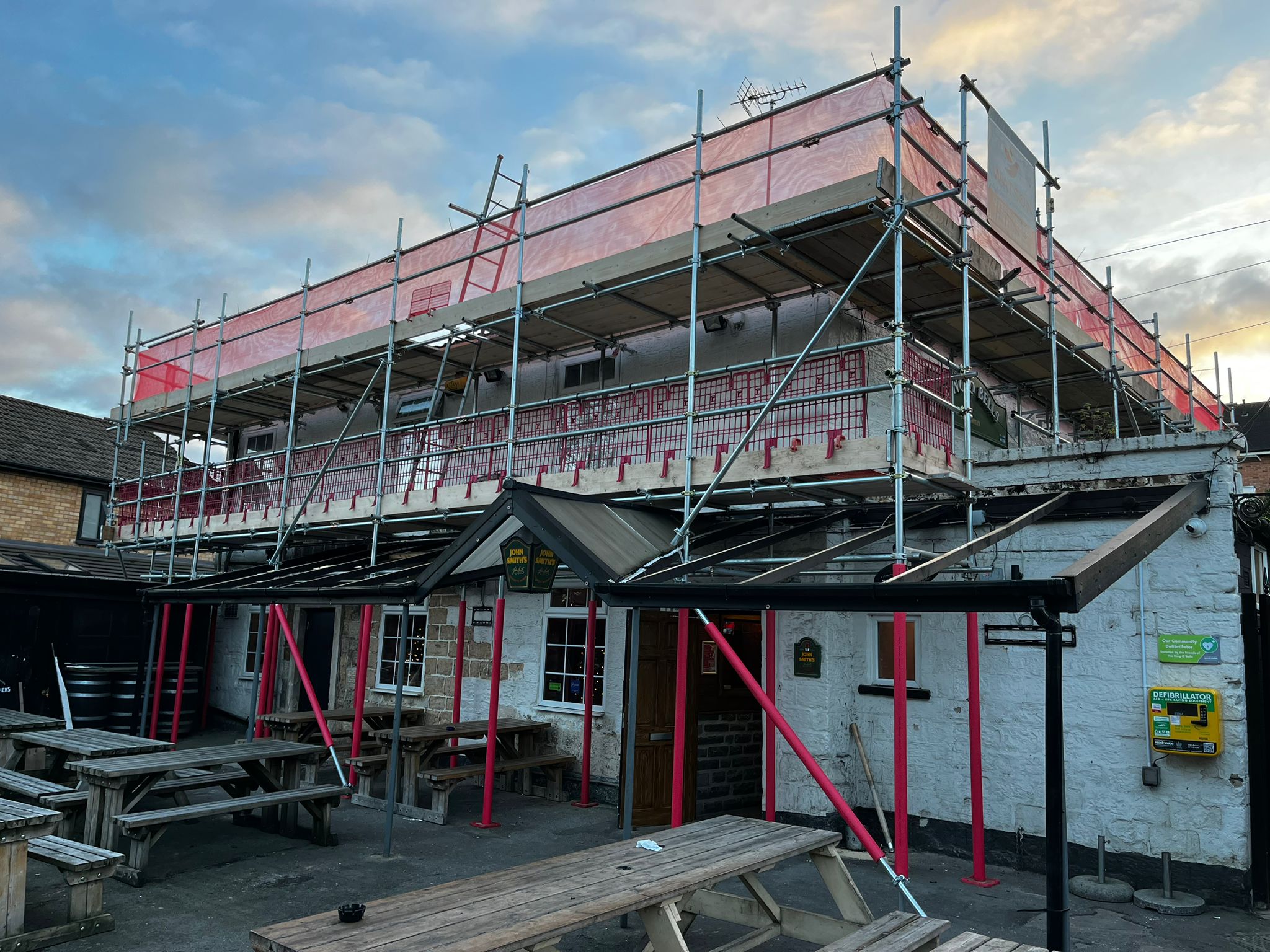 Commercial scaffolding to Ring O'Bells Pub in Swinton, Rotherham